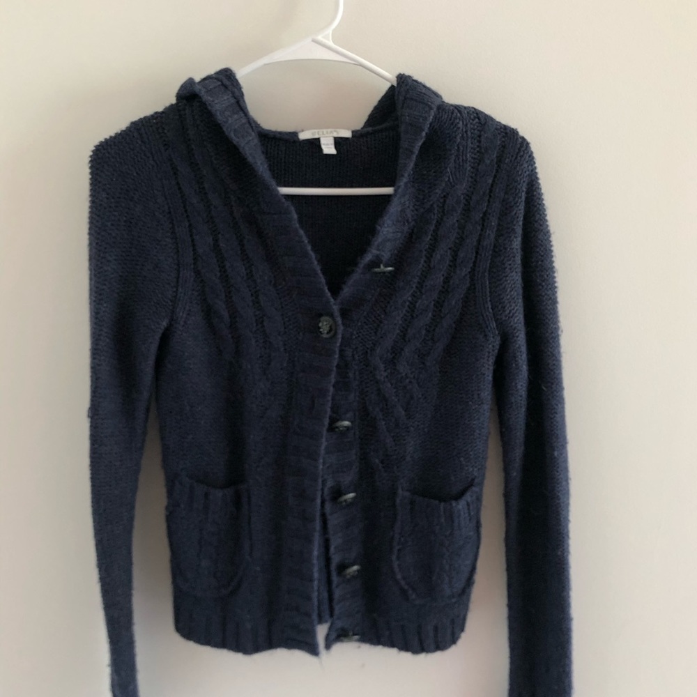 Dark blue cropped hoodie sweater
